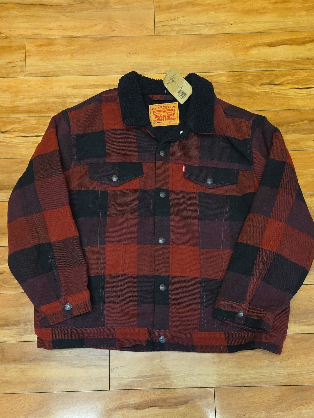 NEW Levi's Men's Relaxed Fit Sherpa Lined  Plaid Trucker Jacket Red Black Sz XL